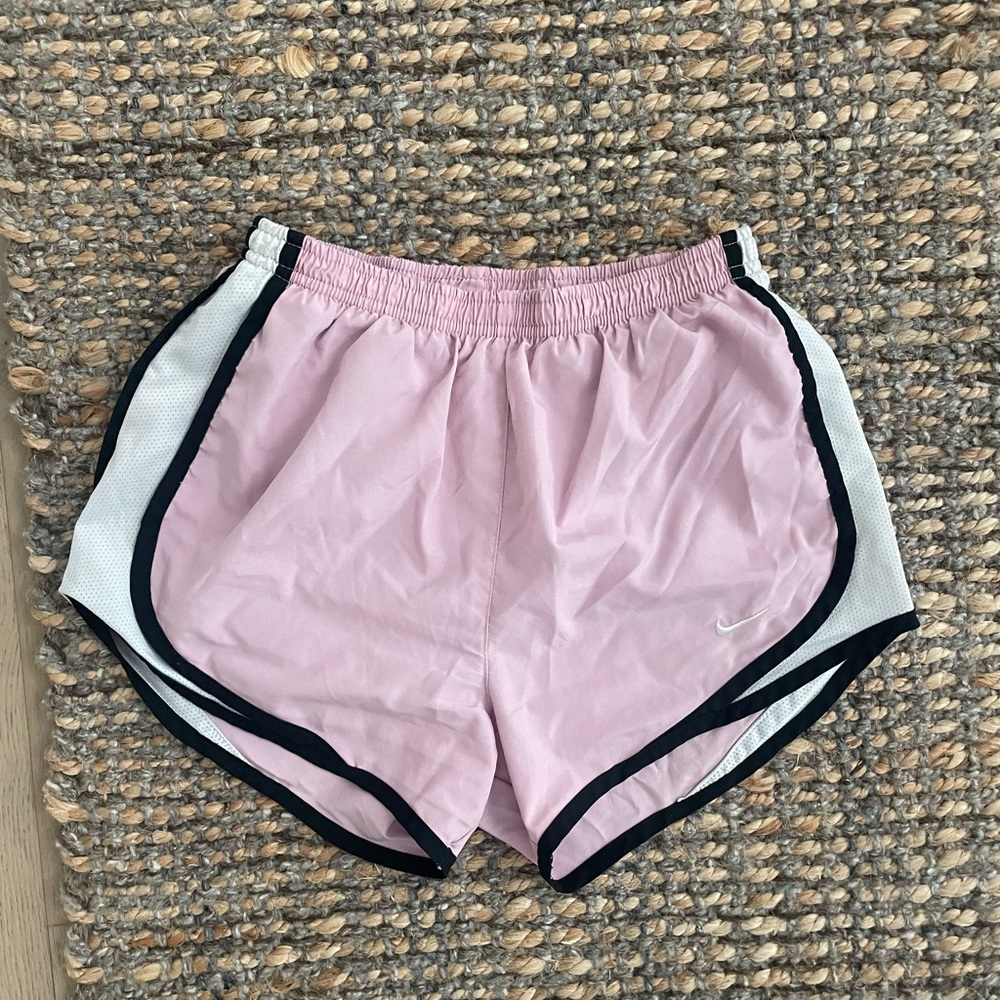 Dri-Fit Nike Shorts in pink